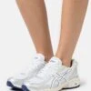 ASICS SportStyle Gel Venture 6- Trainers - White 2 ASICS SportStyle Gel Venture 6- Trainers - White -Asics 0a18bdf08a2b4e28a5fbe3474297f821