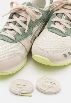 ASICS SportStyle Gel-Lyte Iii Og Unisex - Trainers - Cream/Olive Grey -Asics 11d633be5e244d508a1f977f65d4d926