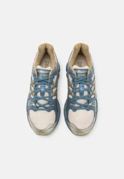 ASICS SportStyle Gel-Nimbus 9 Unisex - Trainers - Oatmeal/Ironclad 11 ASICS SportStyle Gel-Nimbus 9 Unisex - Trainers - Oatmeal/Ironclad -Asics 25d6a2702ddc4a7ea012f9c27b66e164