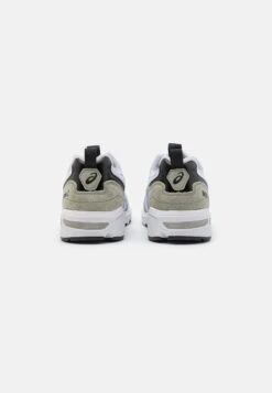 ASICS SportStyle Gel-1090V2 Unisex - Trainers - White/Mid Grey 10 ASICS SportStyle Gel-1090V2 Unisex - Trainers - White/Mid Grey -Asics 389aa4a4f1a240788587508bf8d87442