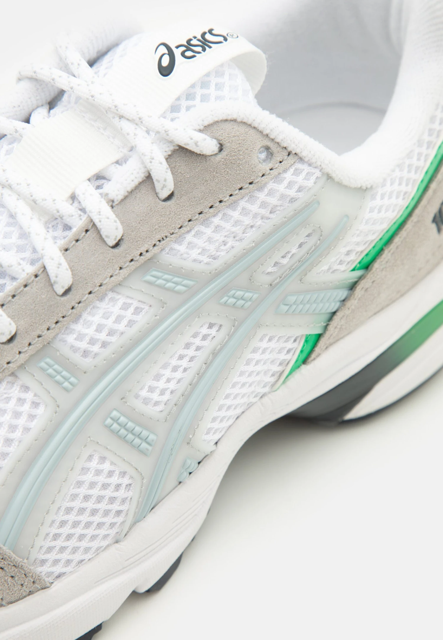 ASICS SportStyle Gel-1090V2 Unisex - Trainers - White/Glacier Grey 10 ASICS SportStyle Gel-1090V2 Unisex - Trainers - White/Glacier Grey - Image 8