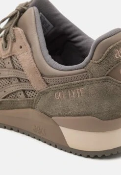 ASICS SportStyle Gel-Lyte Iii Og Unisex - Trainers - Taupe Grey/Dark Taupe 13 ASICS SportStyle Gel-Lyte Iii Og Unisex - Trainers - Taupe Grey/Dark Taupe -Asics 4bf989e782f142fe995abd317ad0e6cc