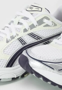 ASICS SportStyle Gel-Kayano 14 - Trainers - White/Midnight -Asics 5690eb09273f4fdbb24a819db47e007c