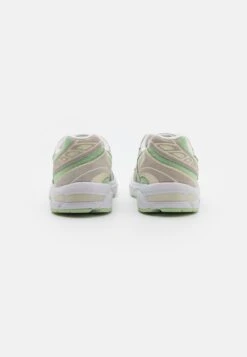 ASICS SportStyle Gel-1130 - Trainers - Jade/Oyster Grey 11 ASICS SportStyle Gel-1130 - Trainers - Jade/Oyster Grey -Asics 6f1935bddf4840b1a359d92d585f77ba