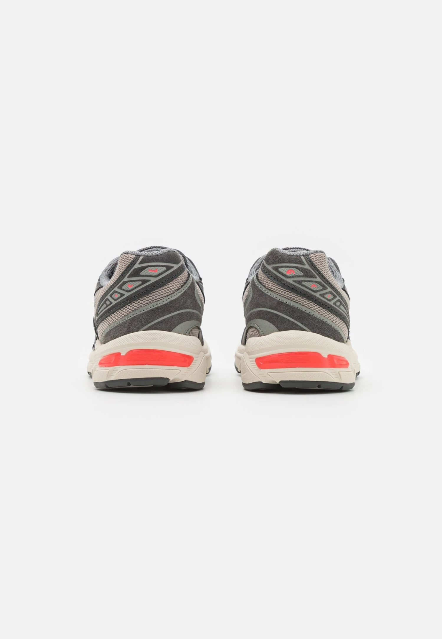 ASICS SportStyle Gel-1130 Unisex - Trainers - Moonrock/Obsidian Grey 5 ASICS SportStyle Gel-1130 Unisex - Trainers - Moonrock/Obsidian Grey - Image 3