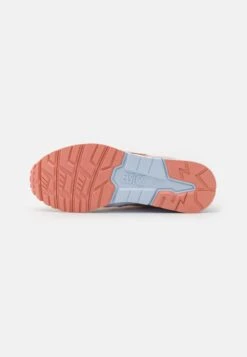 ASICS SportStyle Gel LyteUnisex - Trainers - Cream/Salmon 12 ASICS SportStyle Gel LyteUnisex - Trainers - Cream/Salmon -Asics 9f0ca07227444bd28ad05d8f40691656