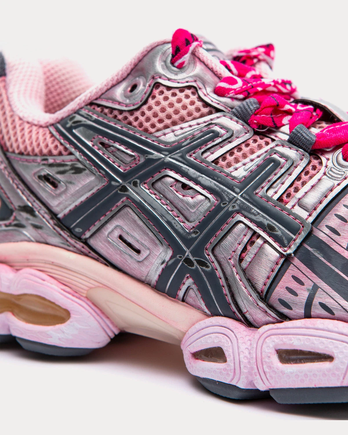 GEL-Nimbus 9 Bandana Pink / Tinto / Silver Low Top Sneakers 4 GEL-Nimbus 9 Bandana Pink / Tinto / Silver Low Top Sneakers - Image 2