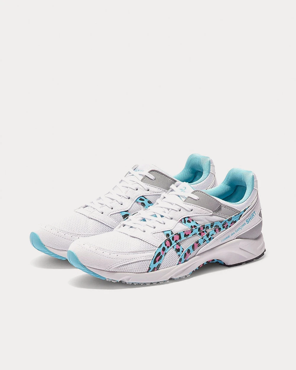 White / Blue Low Top Sneakers 4 White / Blue Low Top Sneakers - Image 2