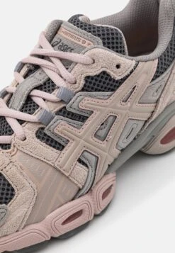 ASICS SportStyle Gel-Nimbus 9 Unisex - Trainers - Obsidian Grey/Moonrock 13 ASICS SportStyle Gel-Nimbus 9 Unisex - Trainers - Obsidian Grey/Moonrock -Asics a4f1a166fe11450fb63df2c69b68dfeb