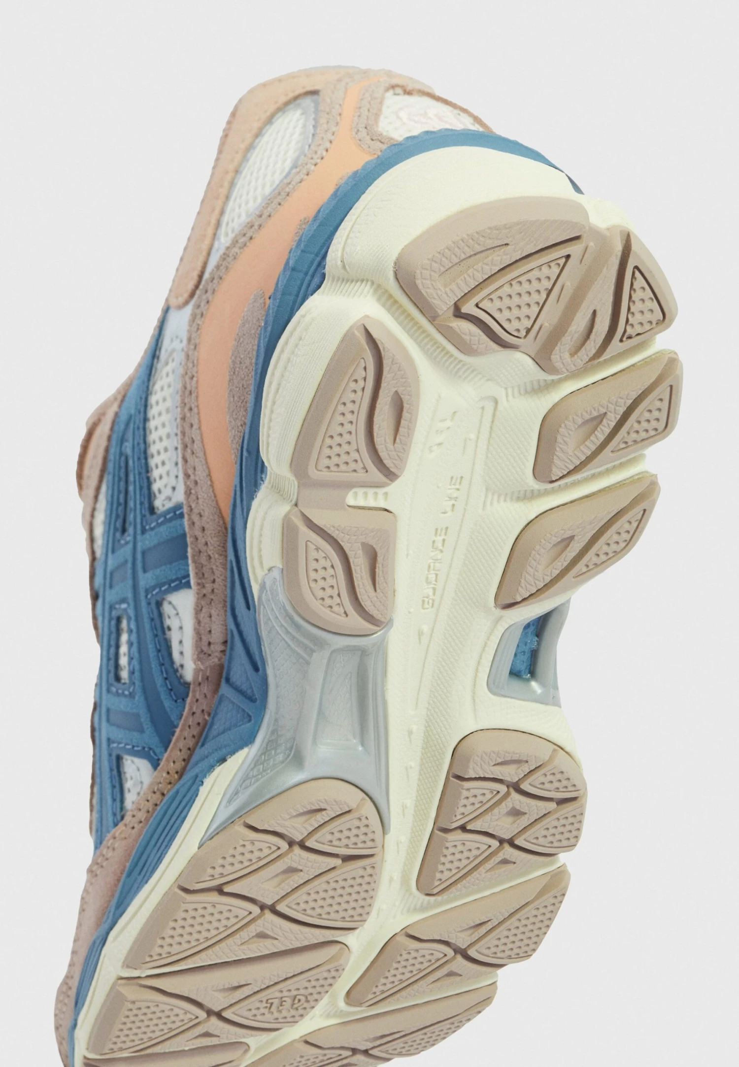 ASICS SportStyle Gel Nyc - Trainers 8 ASICS SportStyle Gel Nyc - Trainers - Image 6
