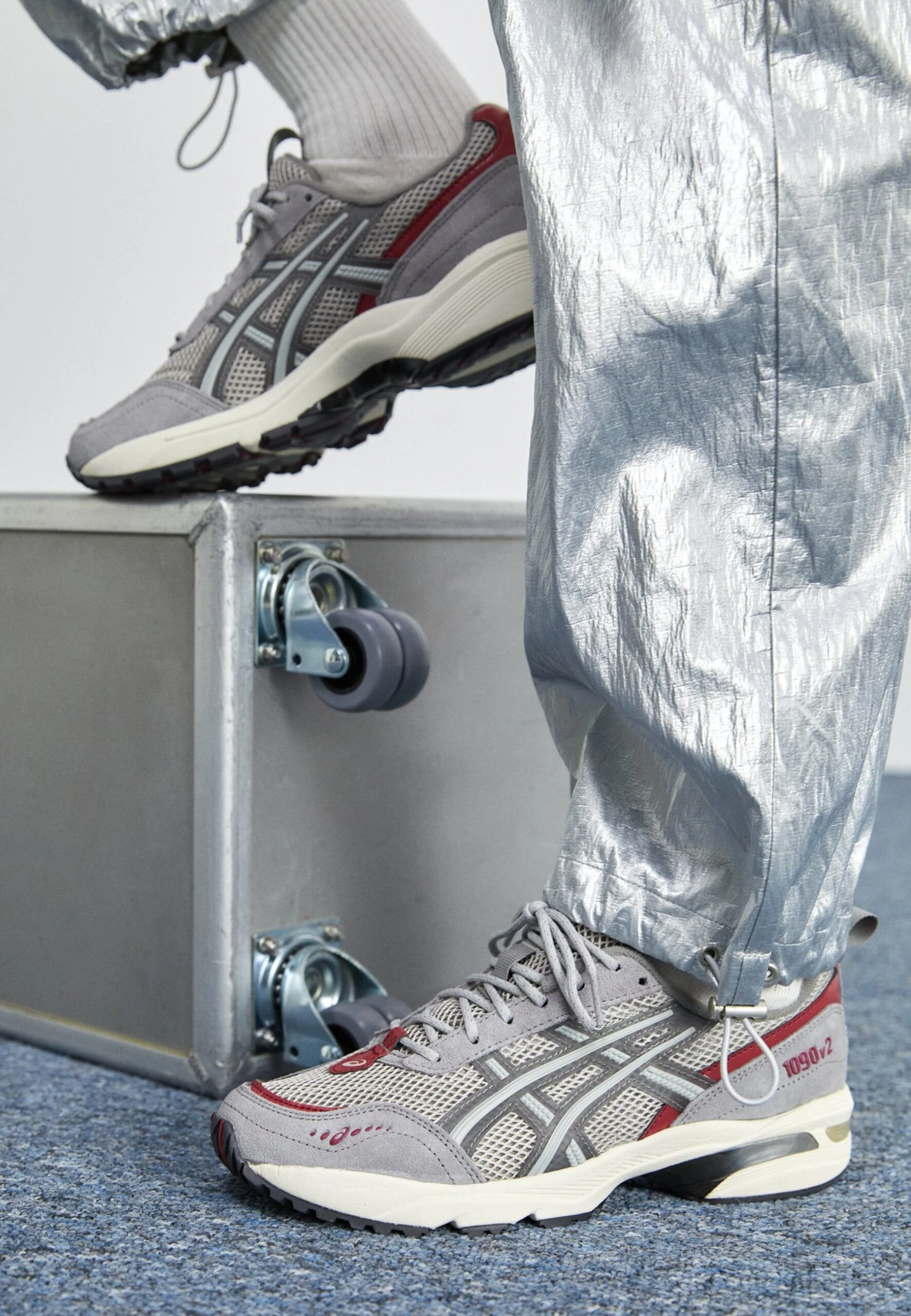 ASICS SportStyle Gel-1090V2 - Trainers - Oyster Grey/Clay Grey 3 ASICS SportStyle Gel-1090V2 - Trainers - Oyster Grey/Clay Grey