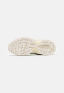ASICS SportStyle Gel-1090V2 - Trainers - Cream/Jade 15 ASICS SportStyle Gel-1090V2 - Trainers - Cream/Jade -Asics cb217a7c6f3b48d29209e4c8cf9e211b