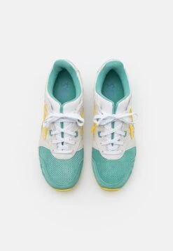 ASICS SportStyle Gel-Lyte Iii Og Unisex - Trainers - Sage/Banana Cream 11 ASICS SportStyle Gel-Lyte Iii Og Unisex - Trainers - Sage/Banana Cream -Asics e9b41425dc484f6cba51481b68e2d3de