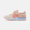 ASICS SportStyle Gel LyteUnisex - Trainers - Cream/Salmon 1 ASICS SportStyle Gel LyteUnisex - Trainers - Cream/Salmon -Asics f8c799f10a604e2ca859bd9558c05d00